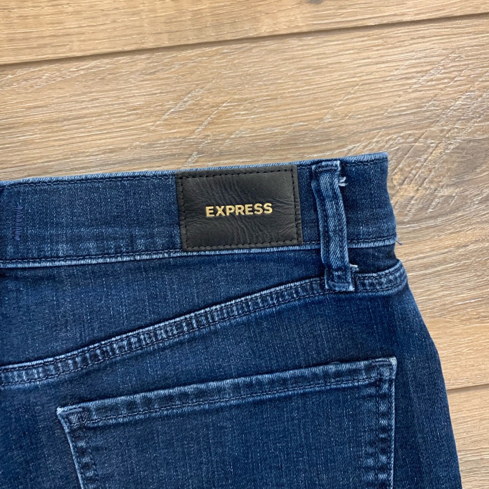 Express Mid Rise Jean Shorts - Picture 5 of 5